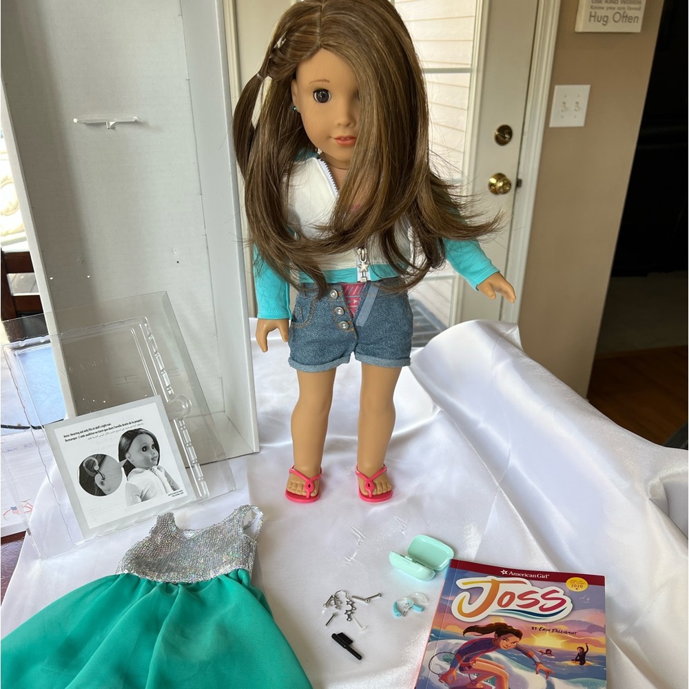 Joss American Girl. See all photos. This is what is included